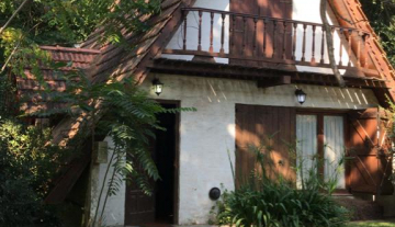 Cabaña Alpina sobre lote Comercial